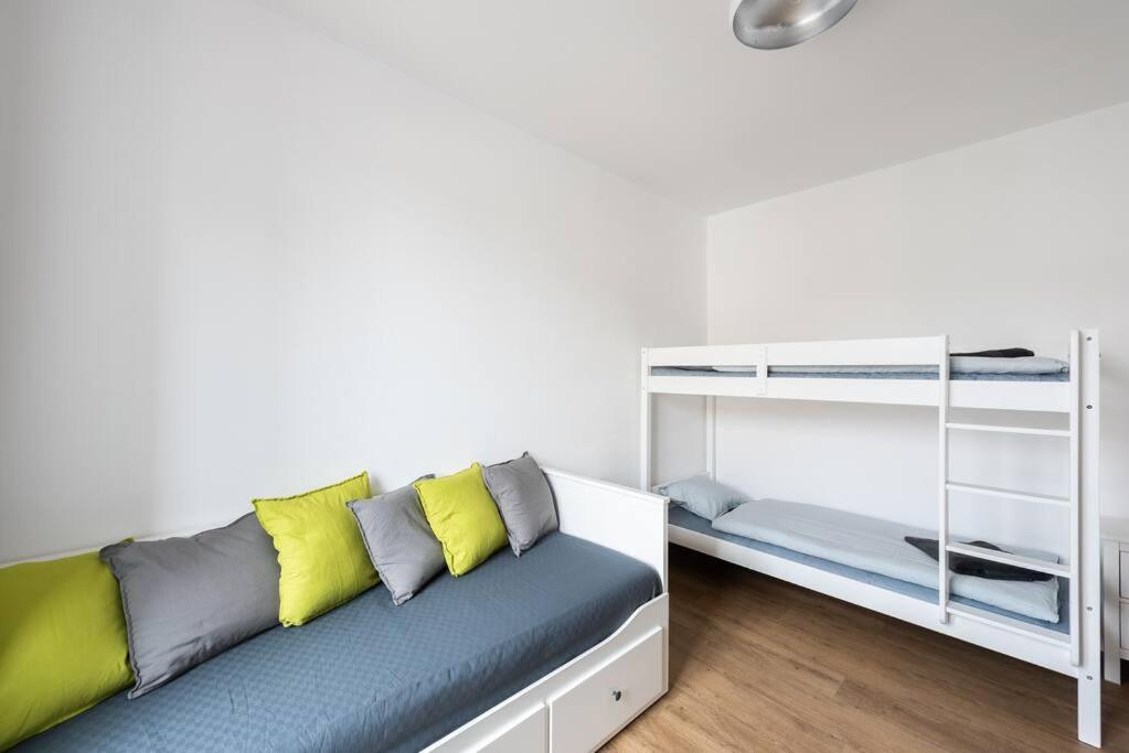 Apartment Vacov Apartment *